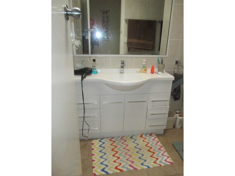 22 Mullavey Street, Roma QLD 4455