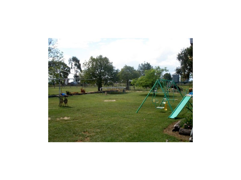 55 Russell Street, Wallumbilla QLD 4428