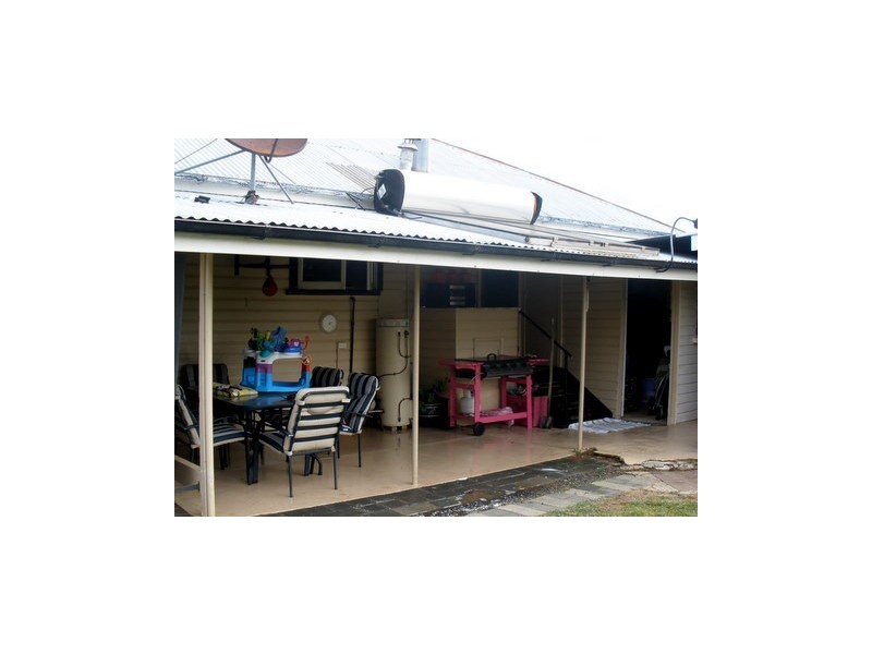 55 Russell Street, Wallumbilla QLD 4428