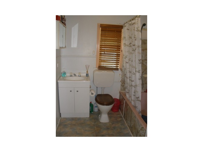 55 Russell Street, Wallumbilla QLD 4428