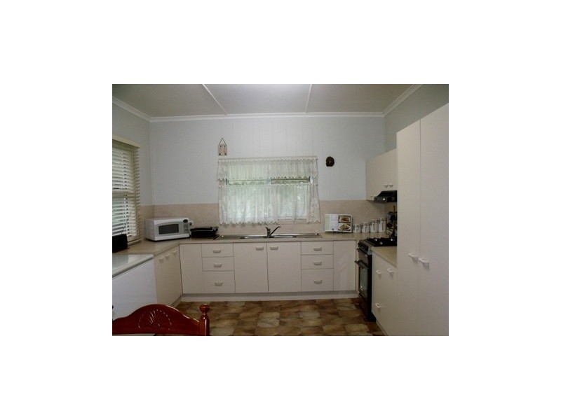 3 Martin Street, Roma QLD 4455