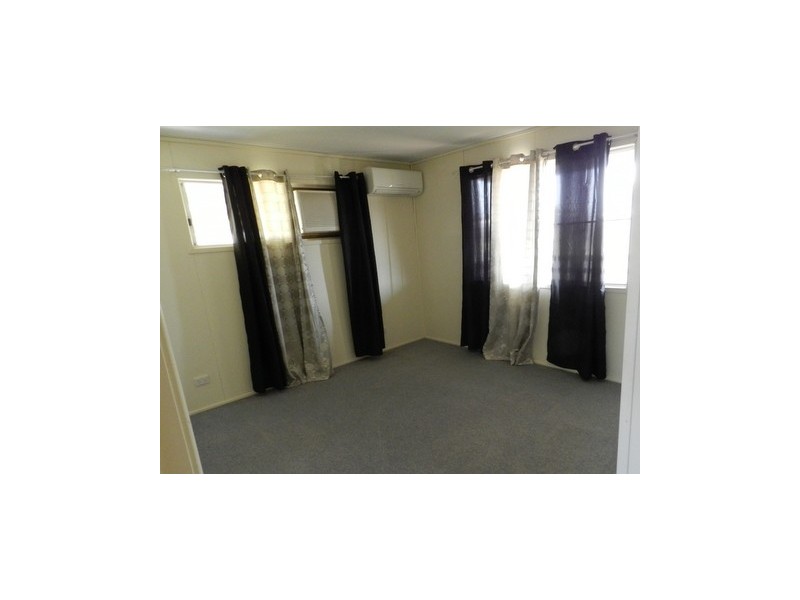 129 Quintin Street, Roma QLD 4455