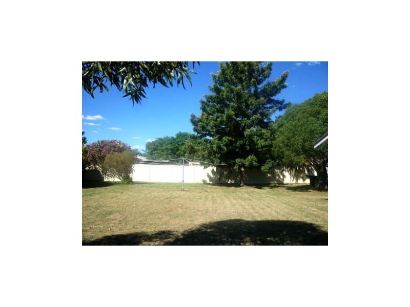 46 Taylor Street, Roma QLD 4455