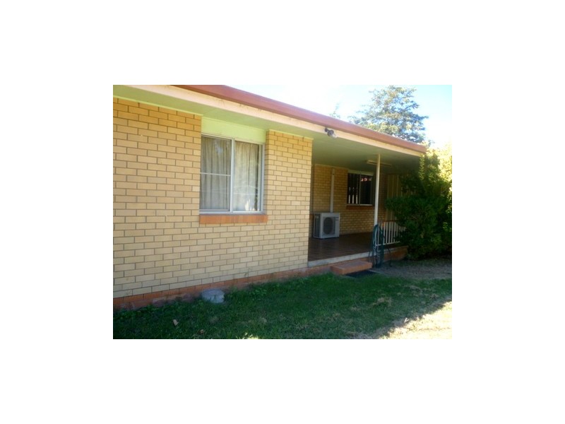 46 Taylor Street, Roma QLD 4455