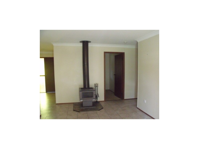 25 Ivan Street, Surat QLD 4417