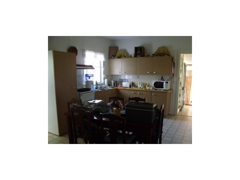 15 Crawford Street, Roma QLD 4455