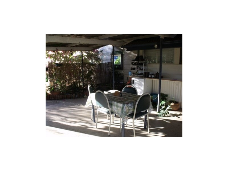 15 Crawford Street, Roma QLD 4455