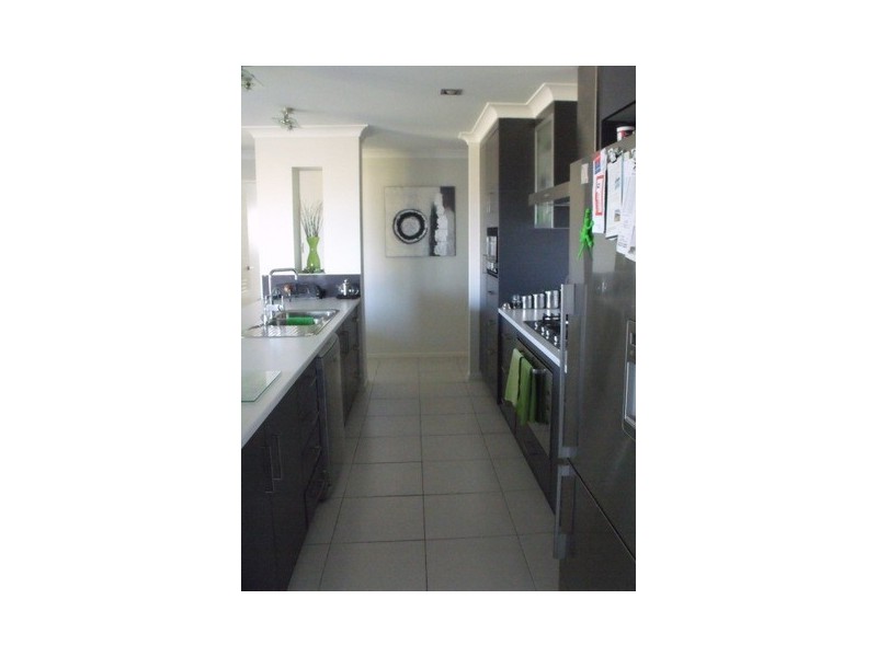 5 Lockyer Crescent, Roma QLD 4455