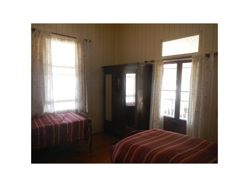 5 Spencer Street, Roma QLD 4455