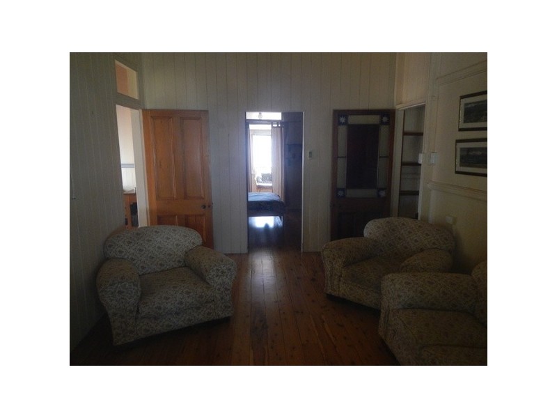 5 Spencer Street, Roma QLD 4455