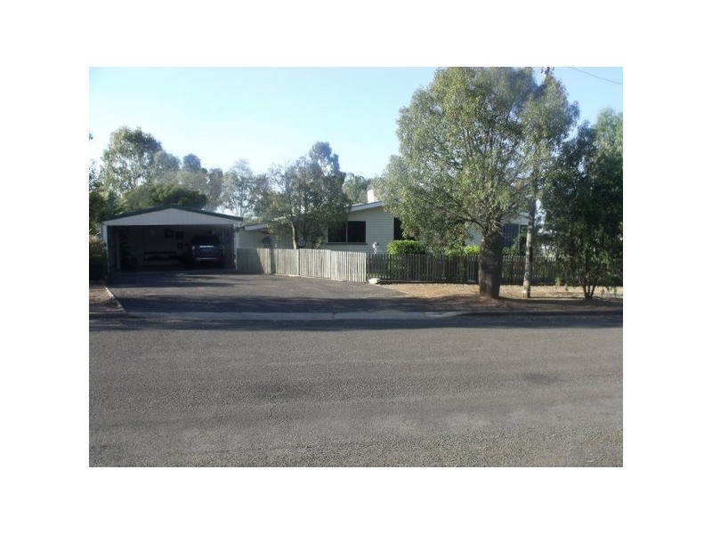 5 Timbury Street, Roma QLD 4455