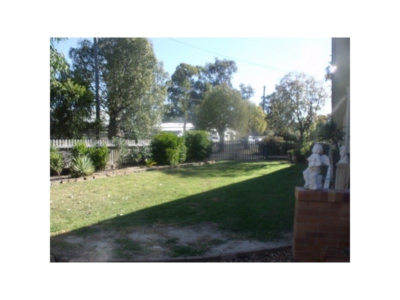 5 Timbury Street, Roma QLD 4455