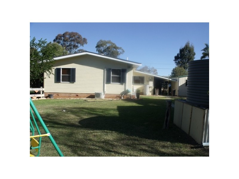 5 Timbury Street, Roma QLD 4455