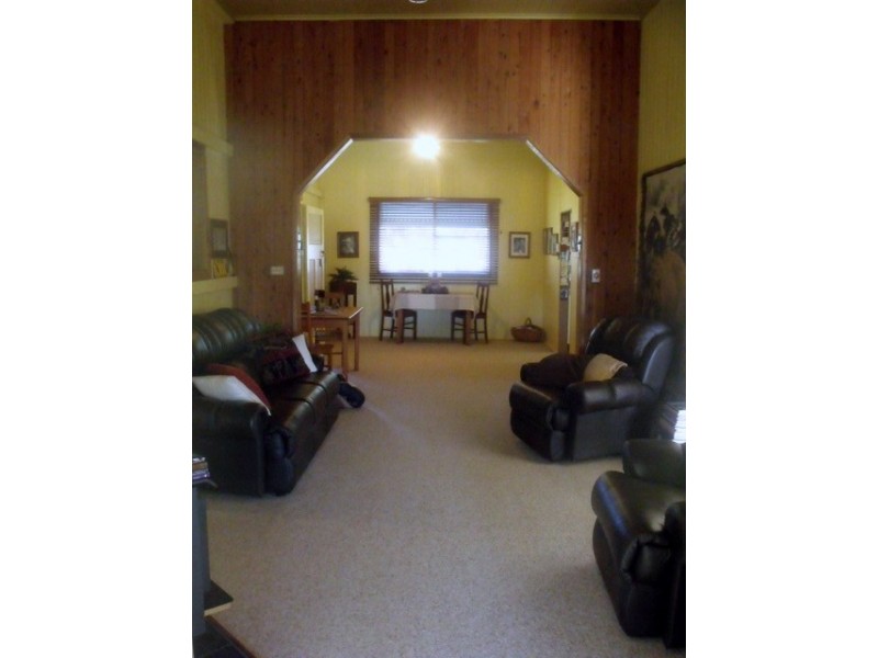 4 Roslyn Drive, Roma QLD 4455