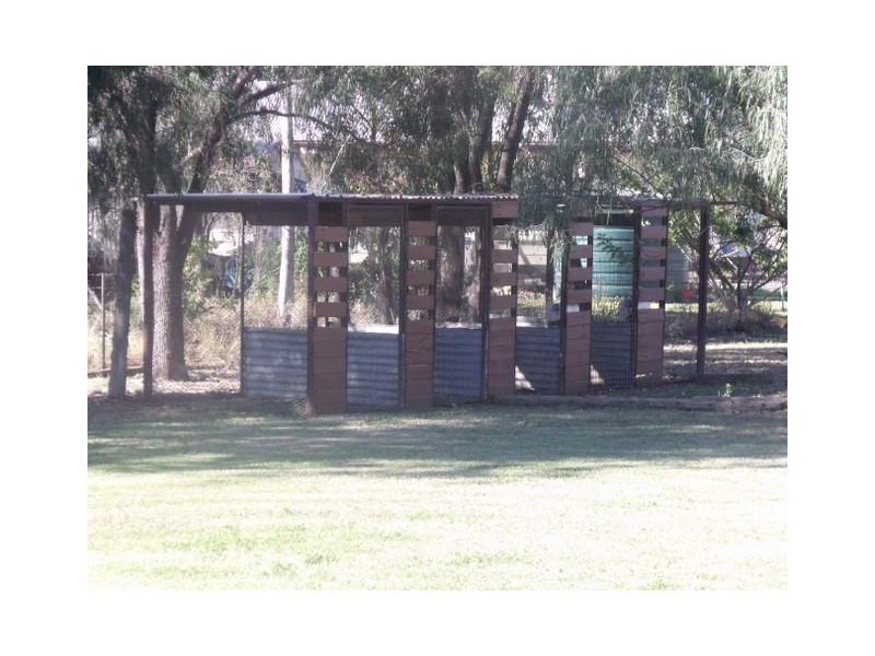 4 Roslyn Drive, Roma QLD 4455