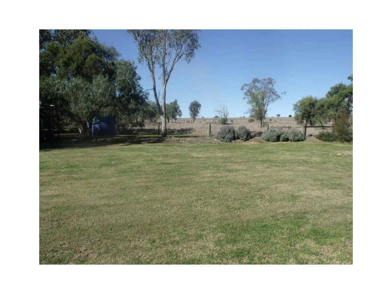 4 Roslyn Drive, Roma QLD 4455