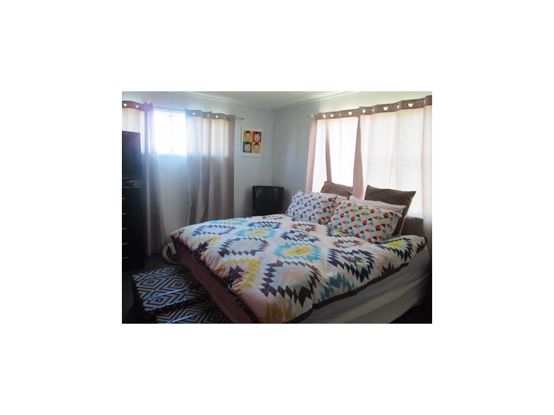 15 Robusta Drive, Roma QLD 4455