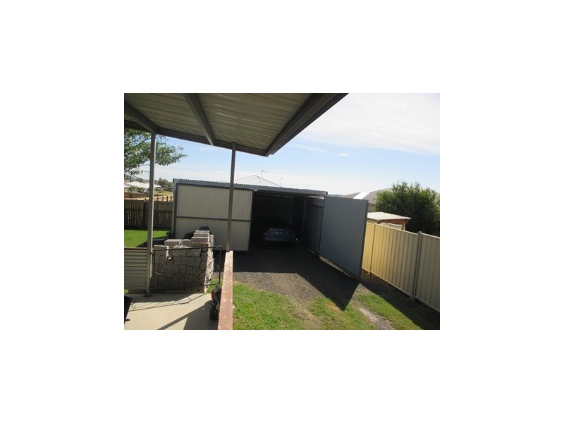 15 Robusta Drive, Roma QLD 4455