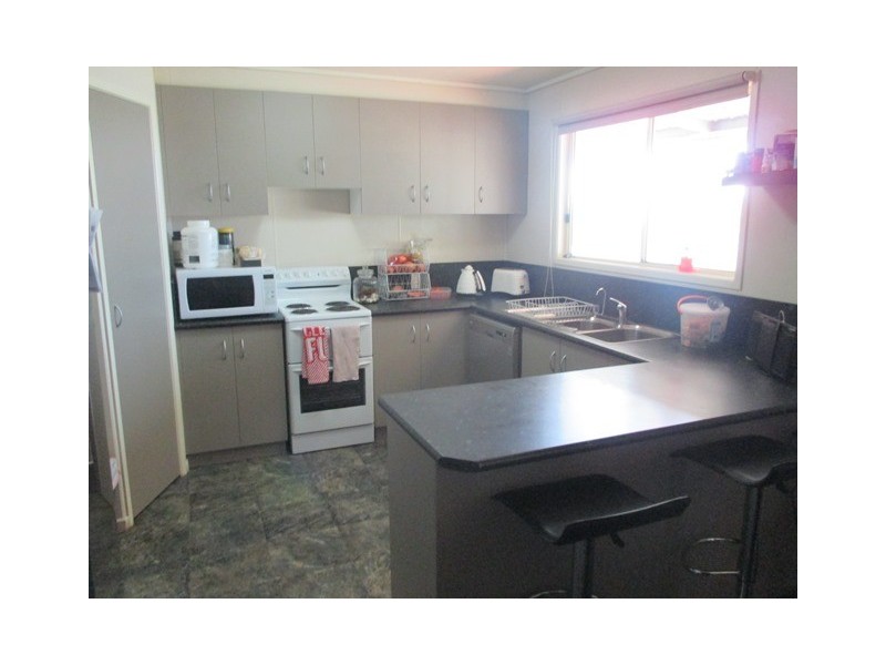 15 Robusta Drive, Roma QLD 4455