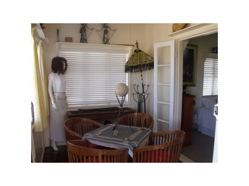 6 Queen Street, Roma QLD 4455