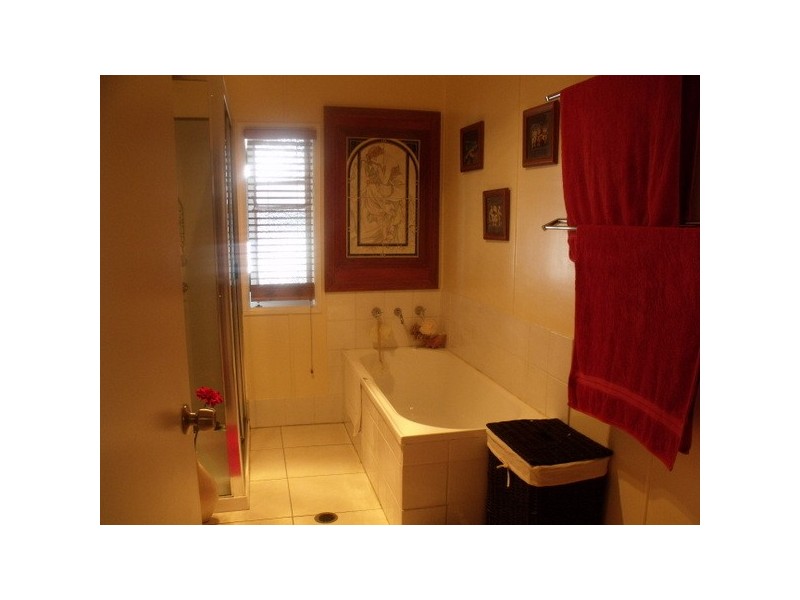 6 Queen Street, Roma QLD 4455