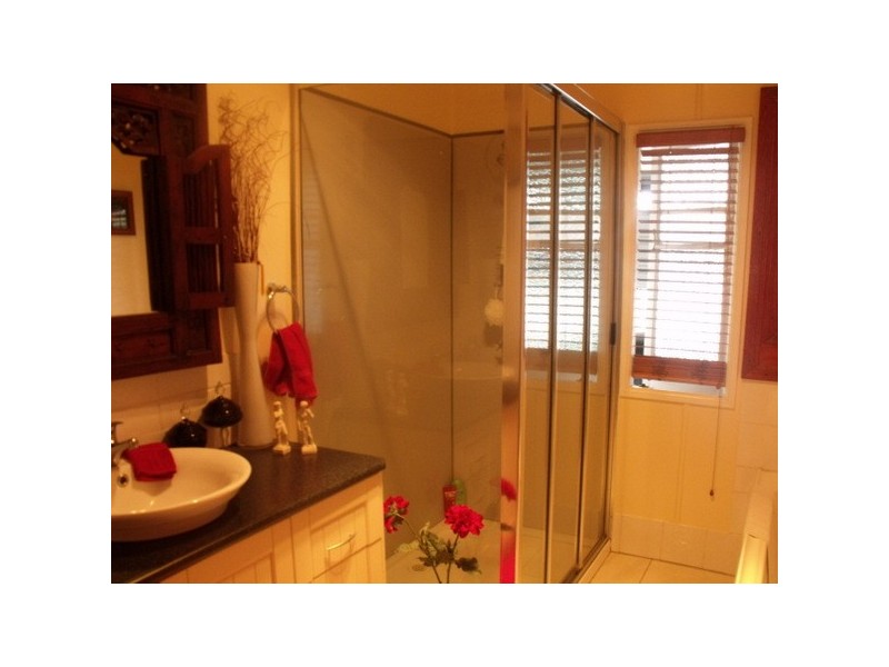 6 Queen Street, Roma QLD 4455