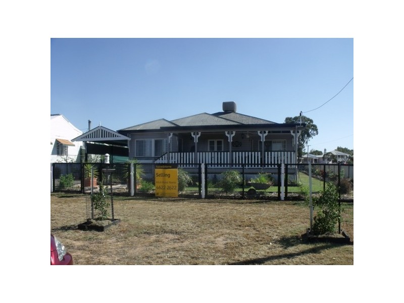 6 Queen Street, Roma QLD 4455