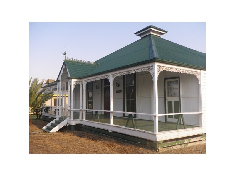 48 Bowen Street, Roma QLD 4455