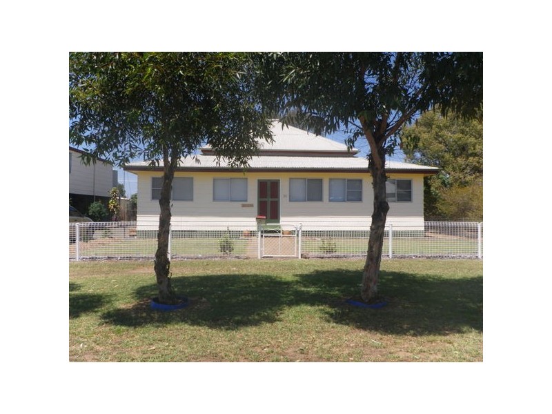 20 Conlon Street, Roma QLD 4455