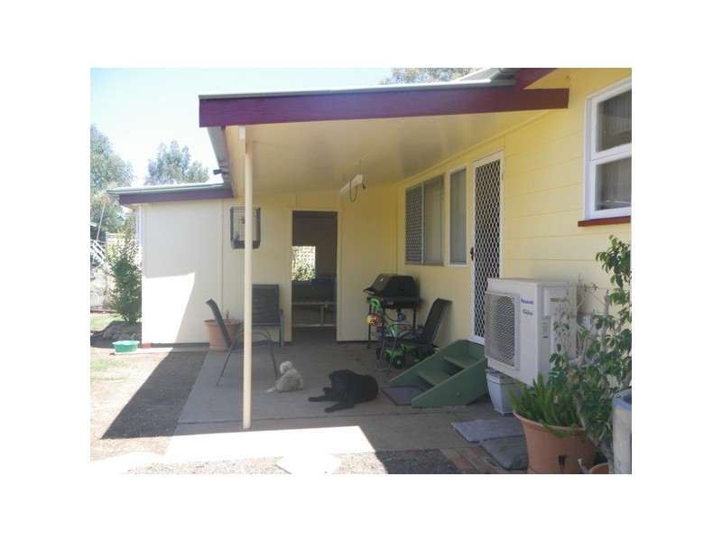 20 Conlon Street, Roma QLD 4455