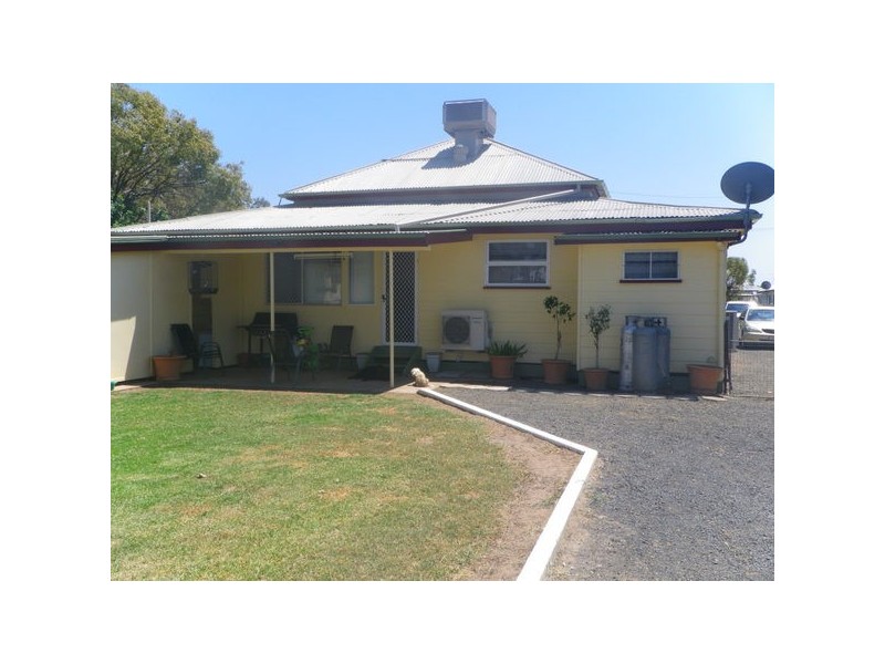 20 Conlon Street, Roma QLD 4455