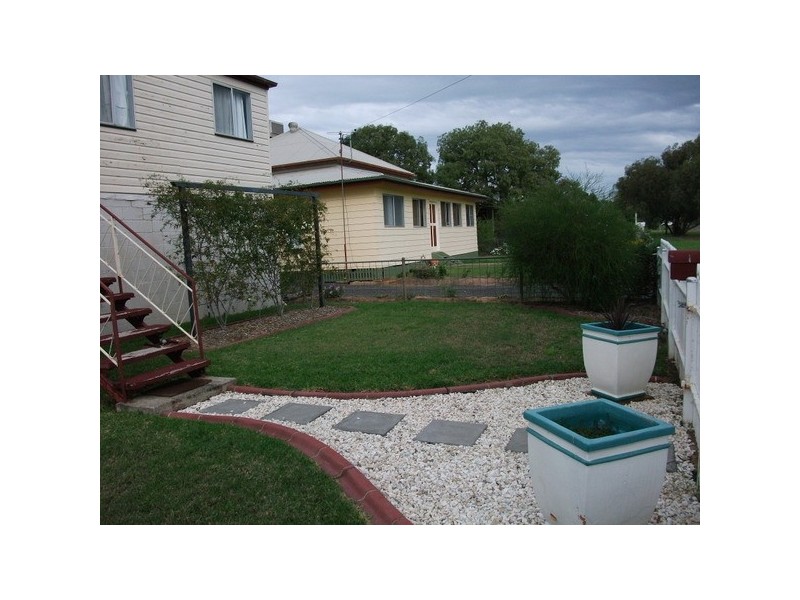 18 Conlon Street, Roma QLD 4455