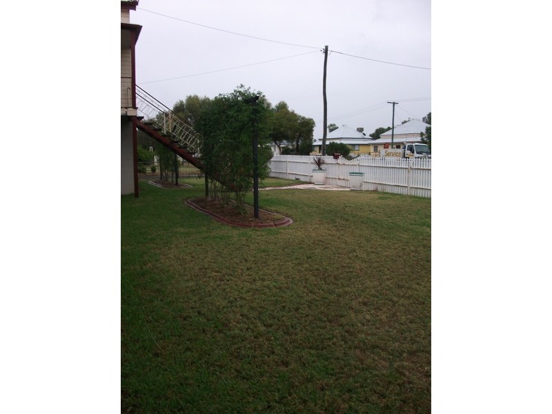 18 Conlon Street, Roma QLD 4455