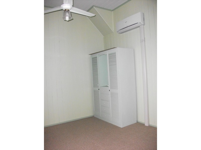 18 Conlon Street, Roma QLD 4455