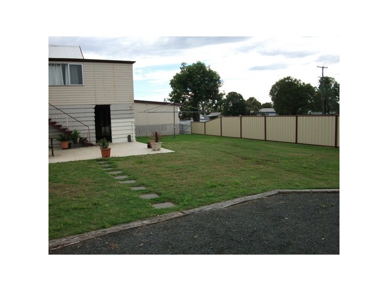 18 Conlon Street, Roma QLD 4455