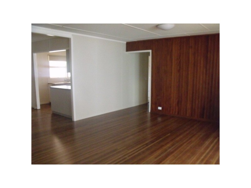 2 Beitz Street, Roma QLD 4455