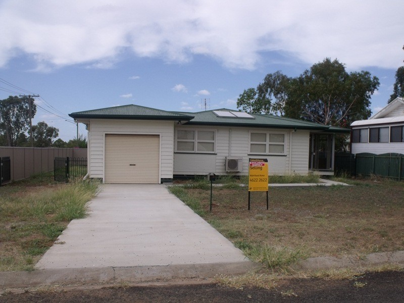 2 Beitz Street, Roma QLD 4455