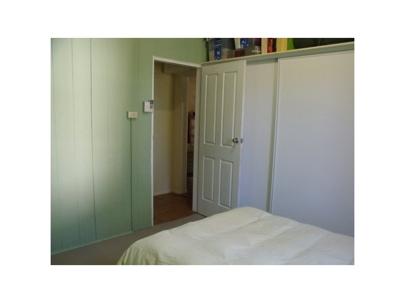 6 Twine Street, Roma QLD 4455