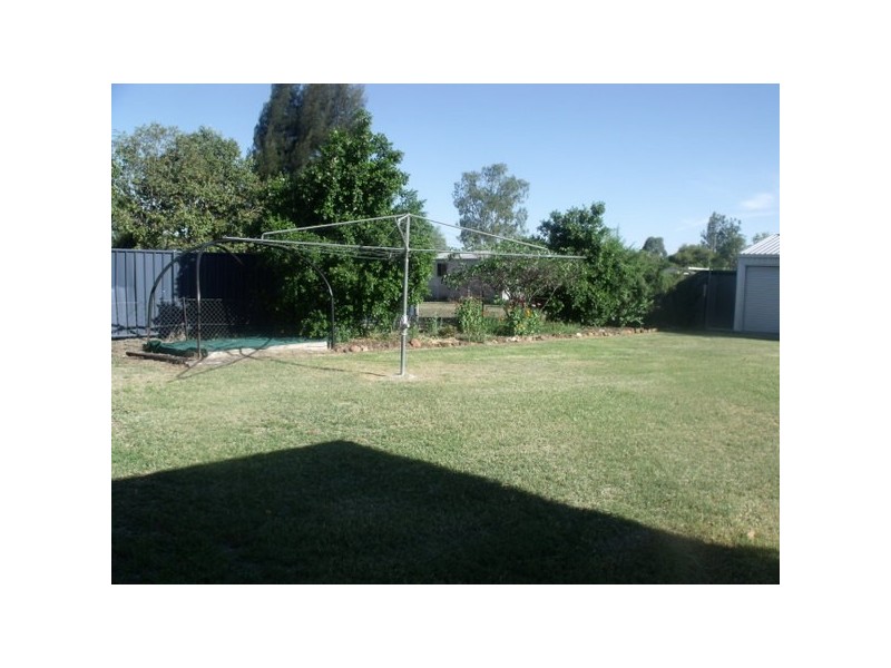 6 Twine Street, Roma QLD 4455