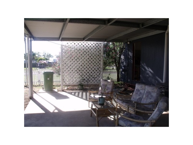 6 Twine Street, Roma QLD 4455