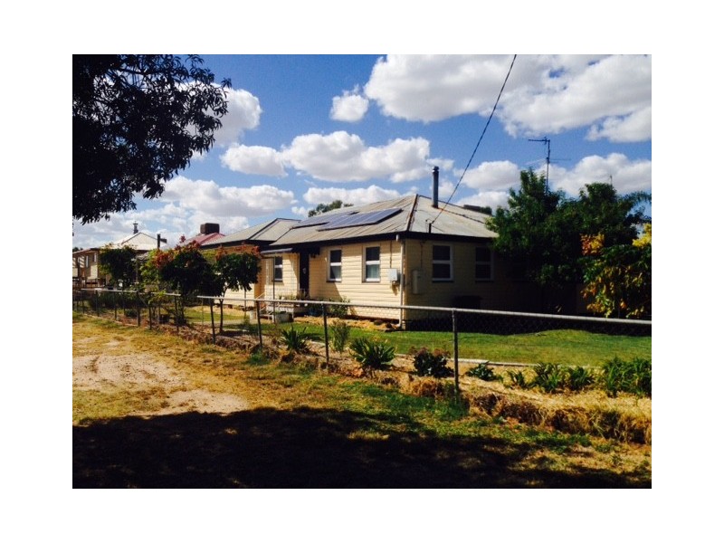 84 Hawthorne Street, Roma QLD 4455