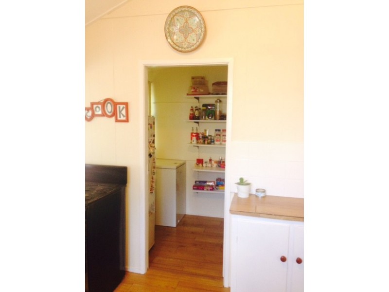 84 Hawthorne Street, Roma QLD 4455