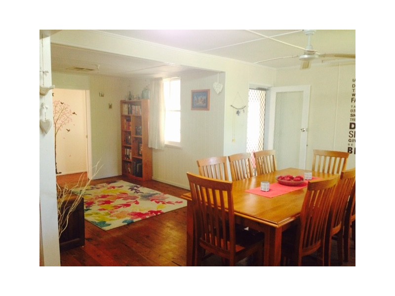 84 Hawthorne Street, Roma QLD 4455