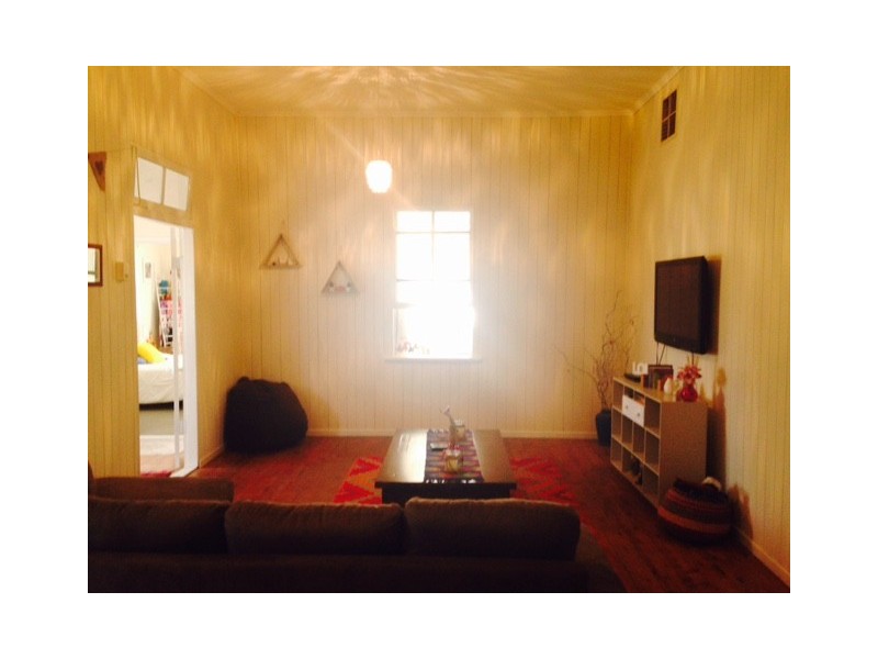 84 Hawthorne Street, Roma QLD 4455