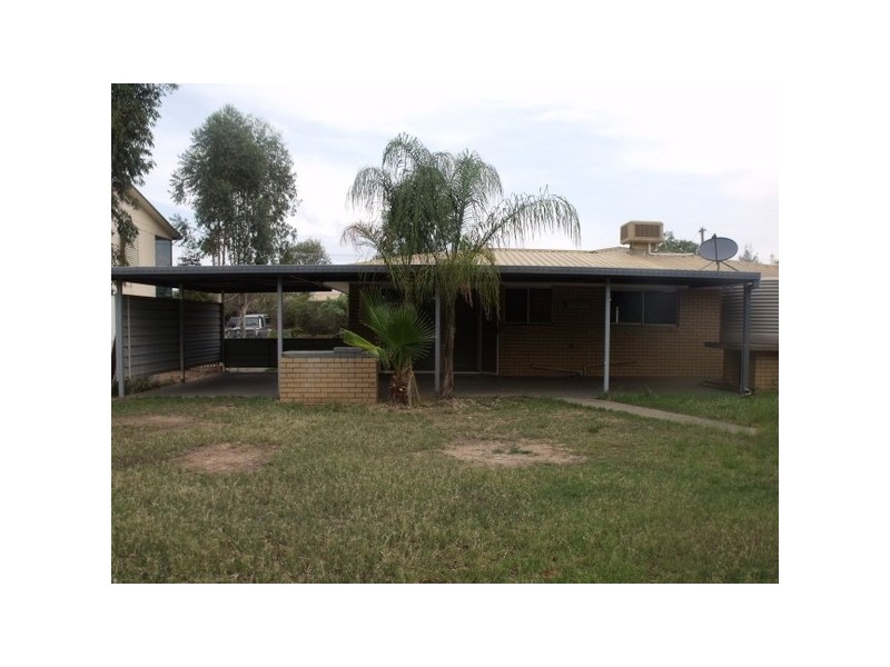 53 Taylor Street, Roma QLD 4455