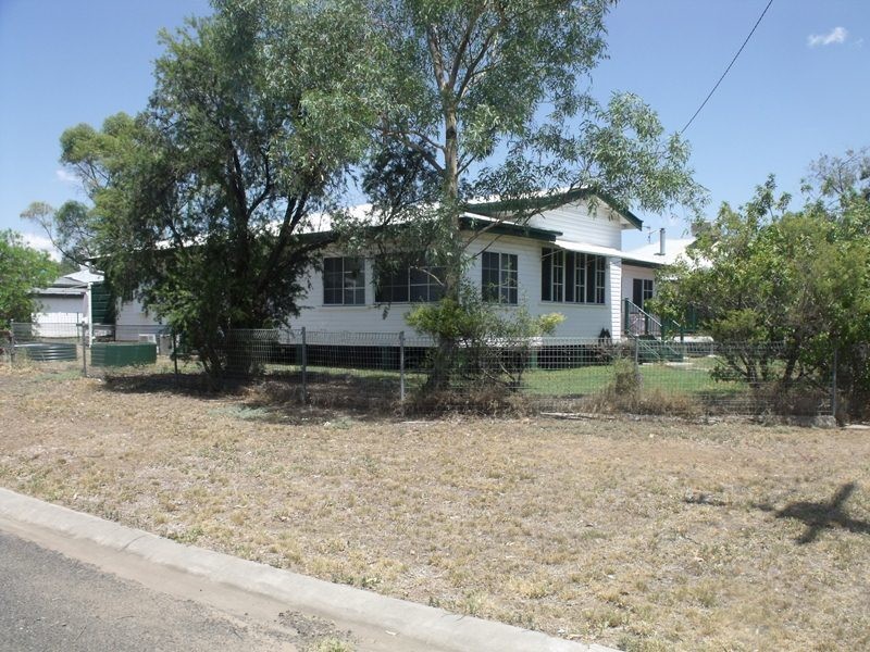 19 Crawford Street, Roma QLD 4455