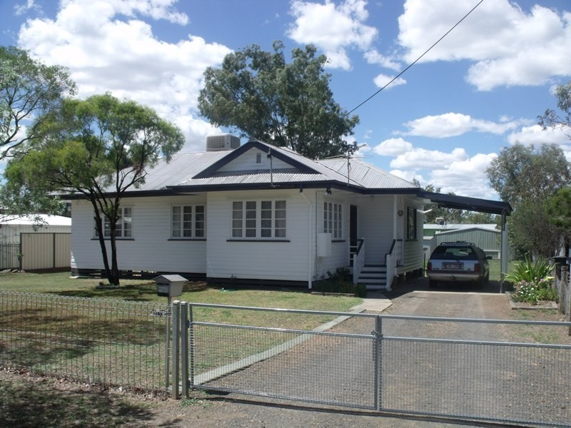 14 Crawford Street, Roma QLD 4455
