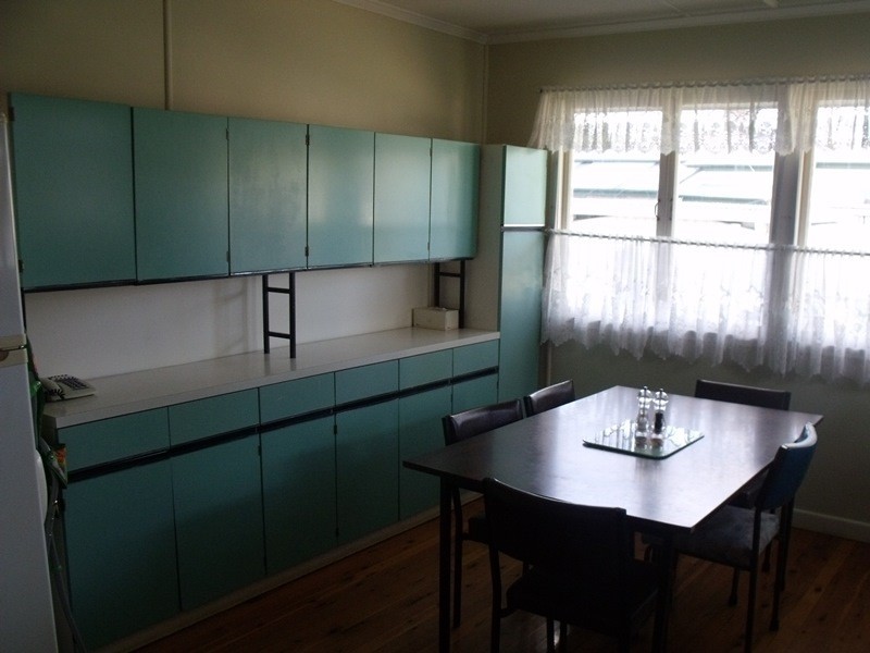 2 Luff Street, Roma QLD 4455