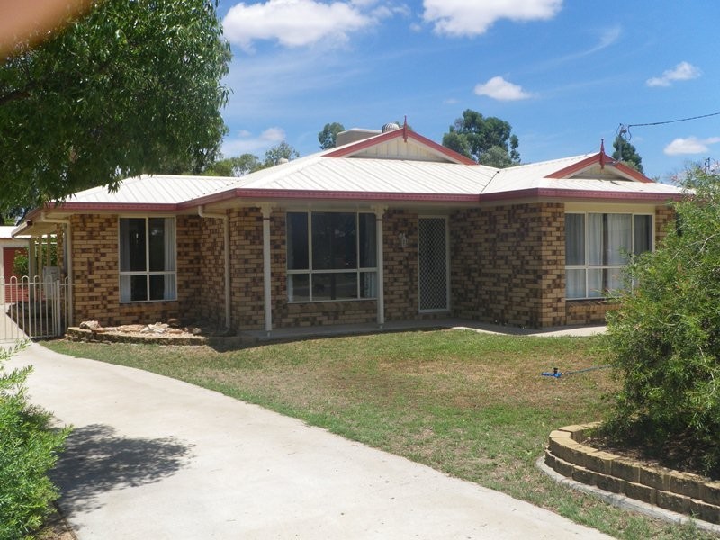 9 Roma Crescent, Roma QLD 4455