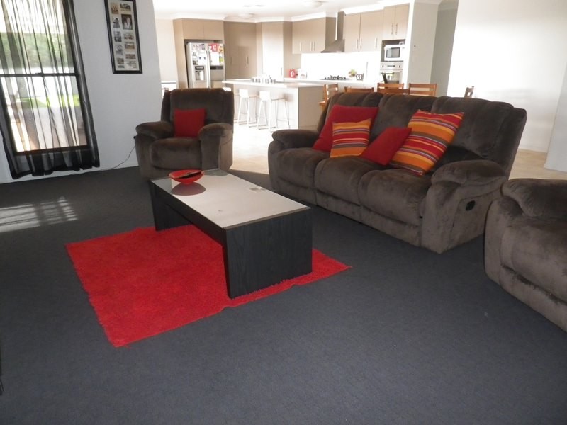 30 Robusta, Roma QLD 4455